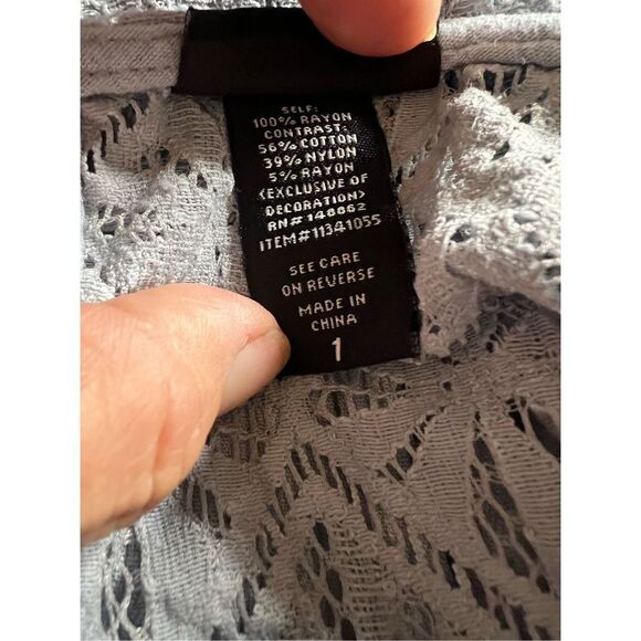 Torrid Blouse - Picture 3 of 5